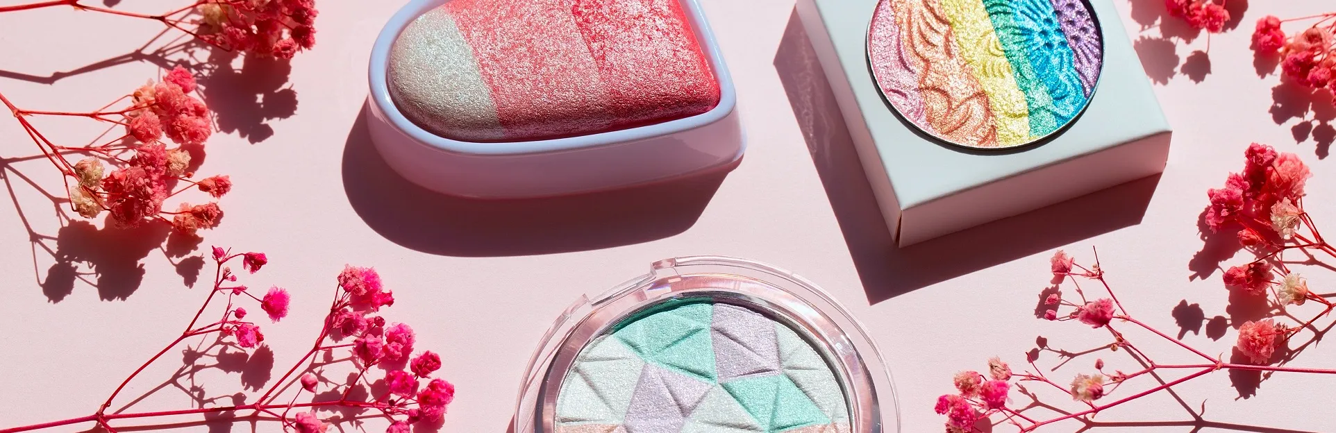 Colorantes y pigmentos para cosméticos: una paleta de colores para productos de belleza y cuidado personal.